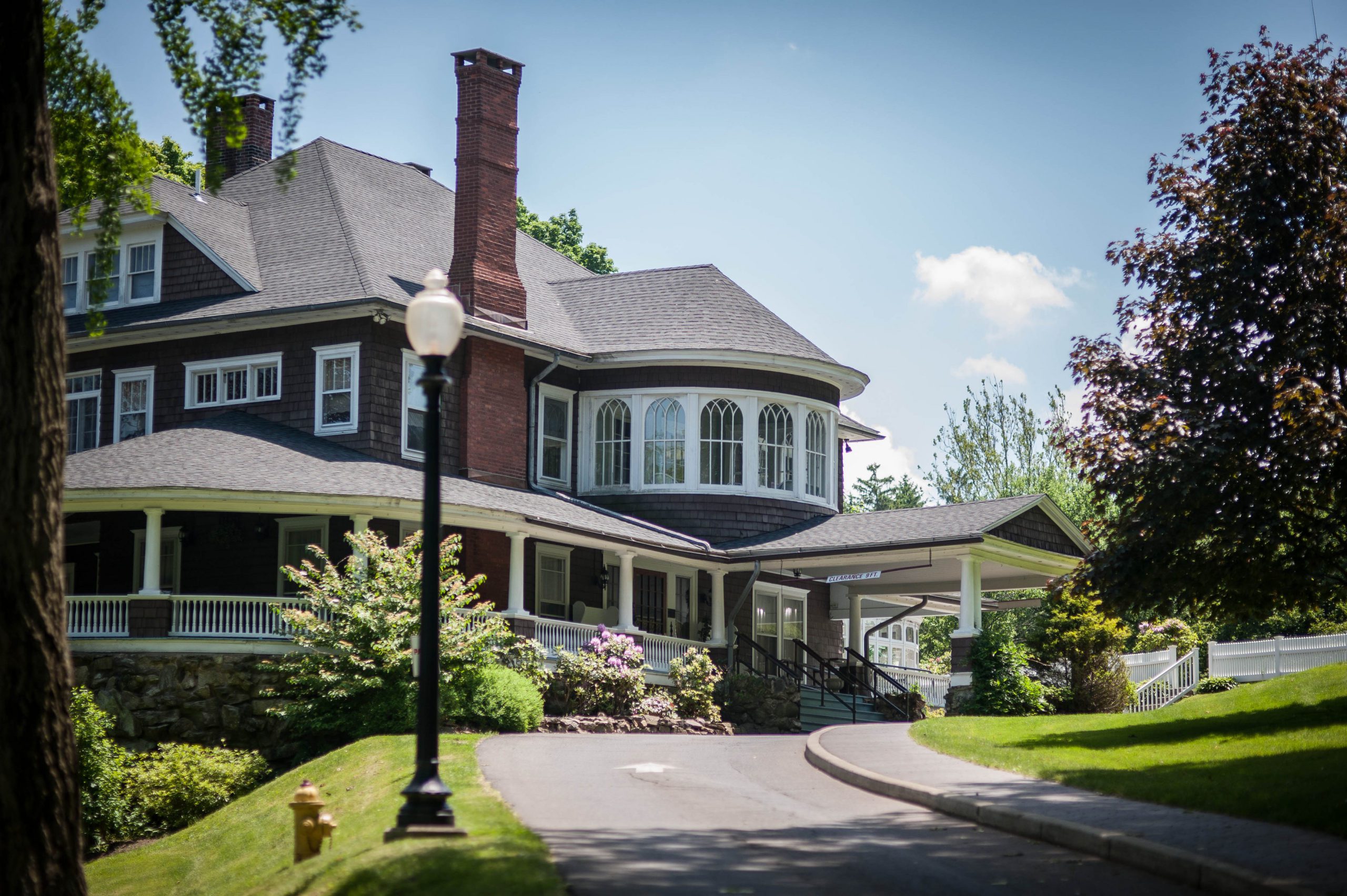 Tarrywile Mansion in the Springtime