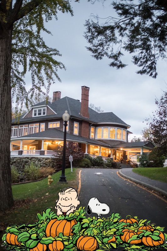 tarrywile-mansion-at-dusk-in-fall-charlie-brown